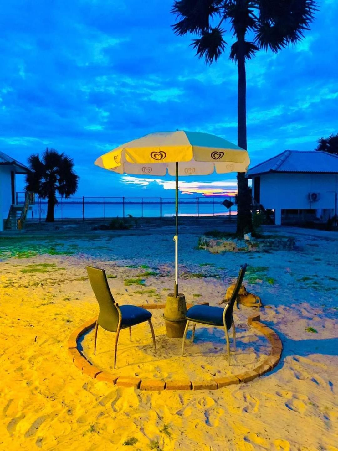 Palm Beach Resort Ceylon Джафна Екстериор снимка