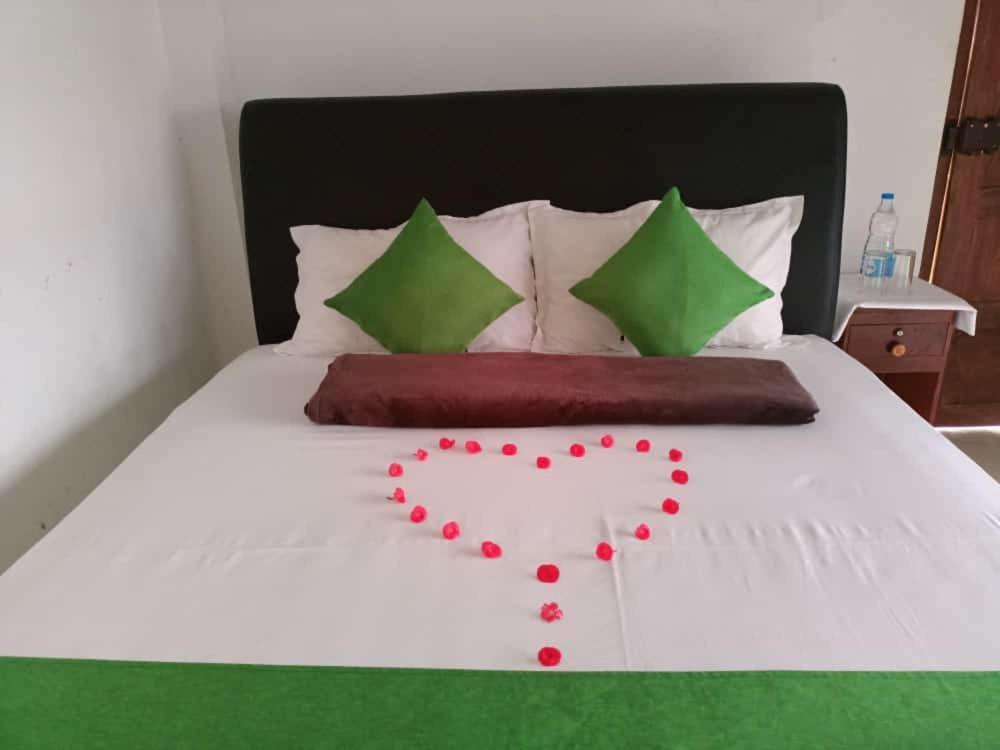 Palm Beach Resort Ceylon Джафна Екстериор снимка